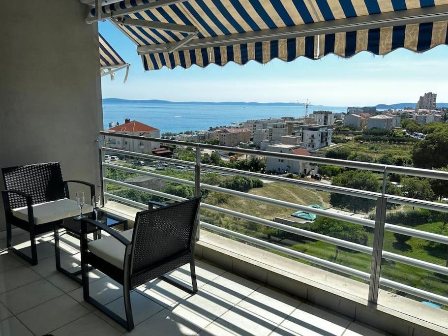 Sea View Apartment Split Exterior photo
